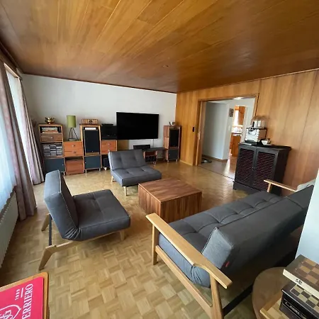 Stradung 9 Eg Links Apartmán *